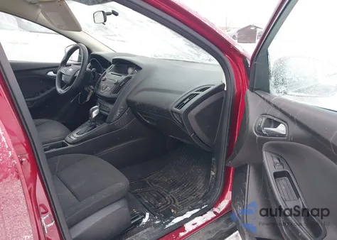 2016 Ford Focus Se z USA, uszkodzony, nr VIN 1FADP3F2XGL237696